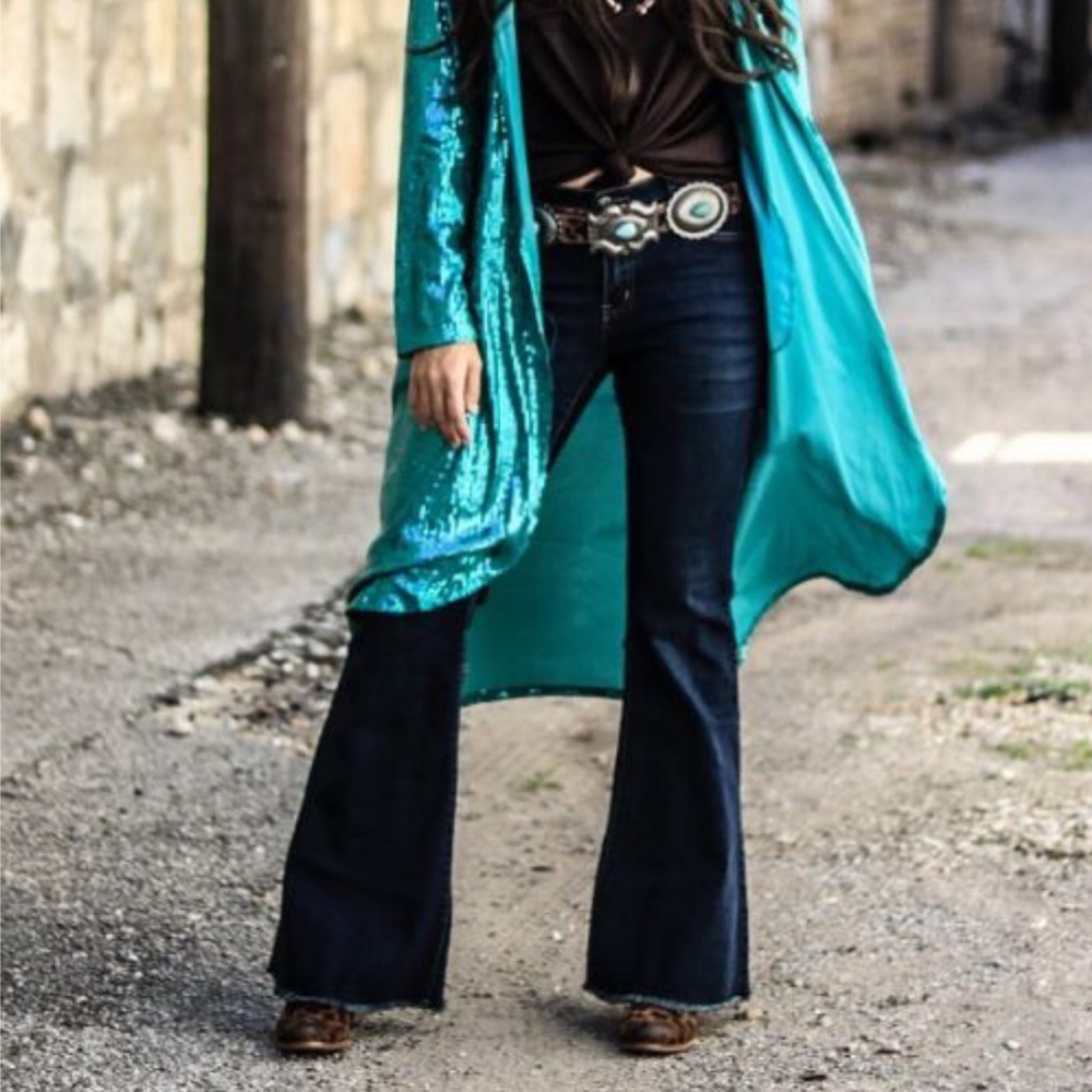 NWT Flare Raw Hem Jeans